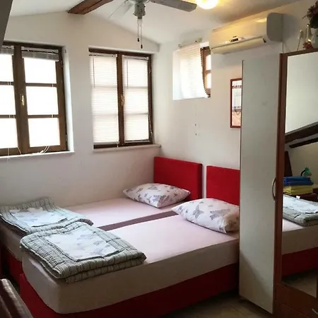 Buza House Guest house