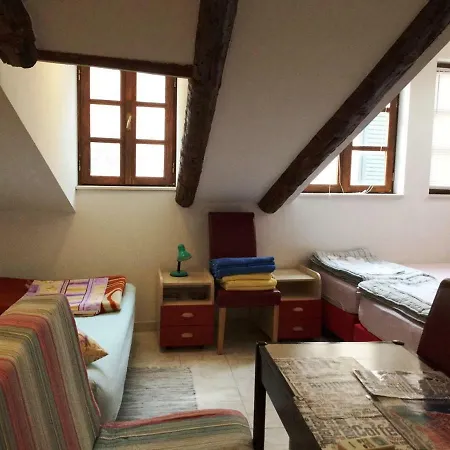 Buza House דוברובניק